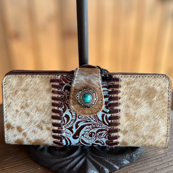 Myra Bag Handbags - 🌻Myra Bag Cowhide Leather Embossed Concho Boho Wallet Check Card New Turquoise